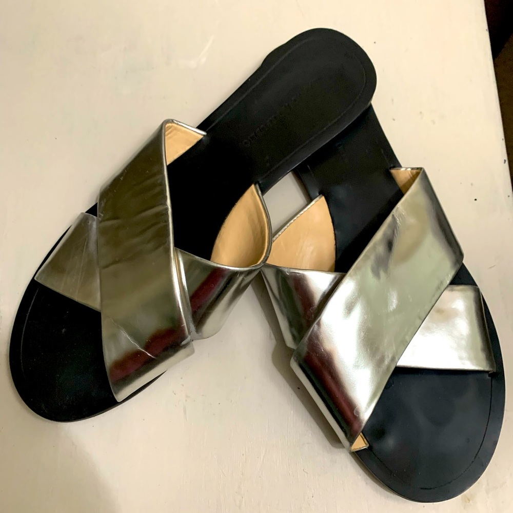Banana Republic Slip On Slides 9 Silver Flats Casual Sandals Metallic Minimalist
